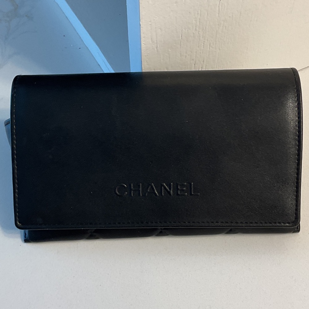 CHANEL Classic Black Leather sunglasses case